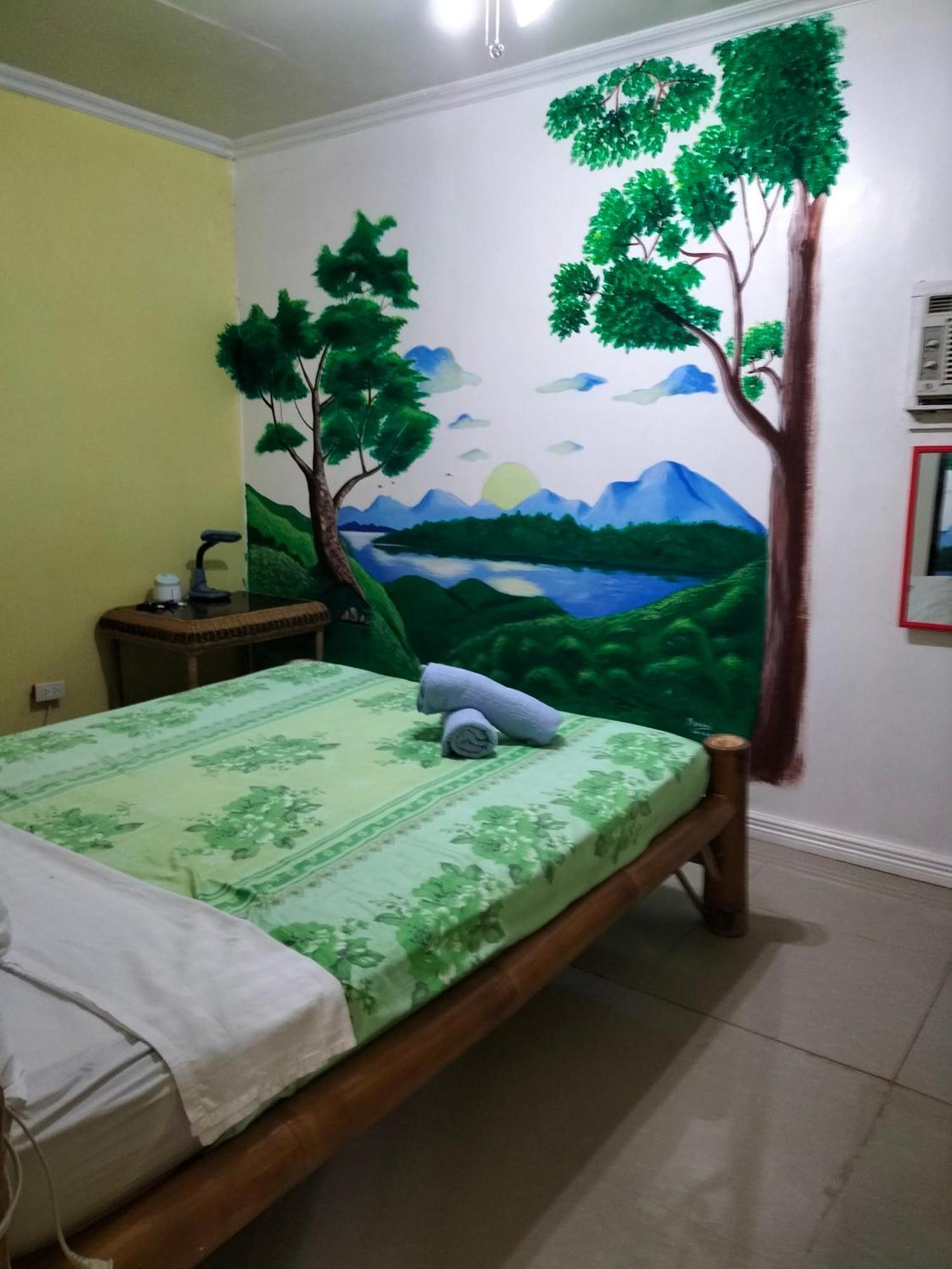 Cronin Residence Resort Oslob Esterno foto