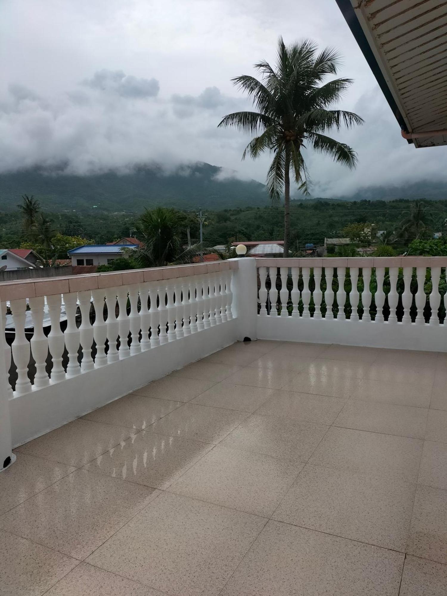 Cronin Residence Resort Oslob Esterno foto