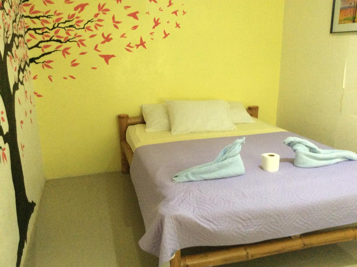 Cronin Residence Resort Oslob Esterno foto