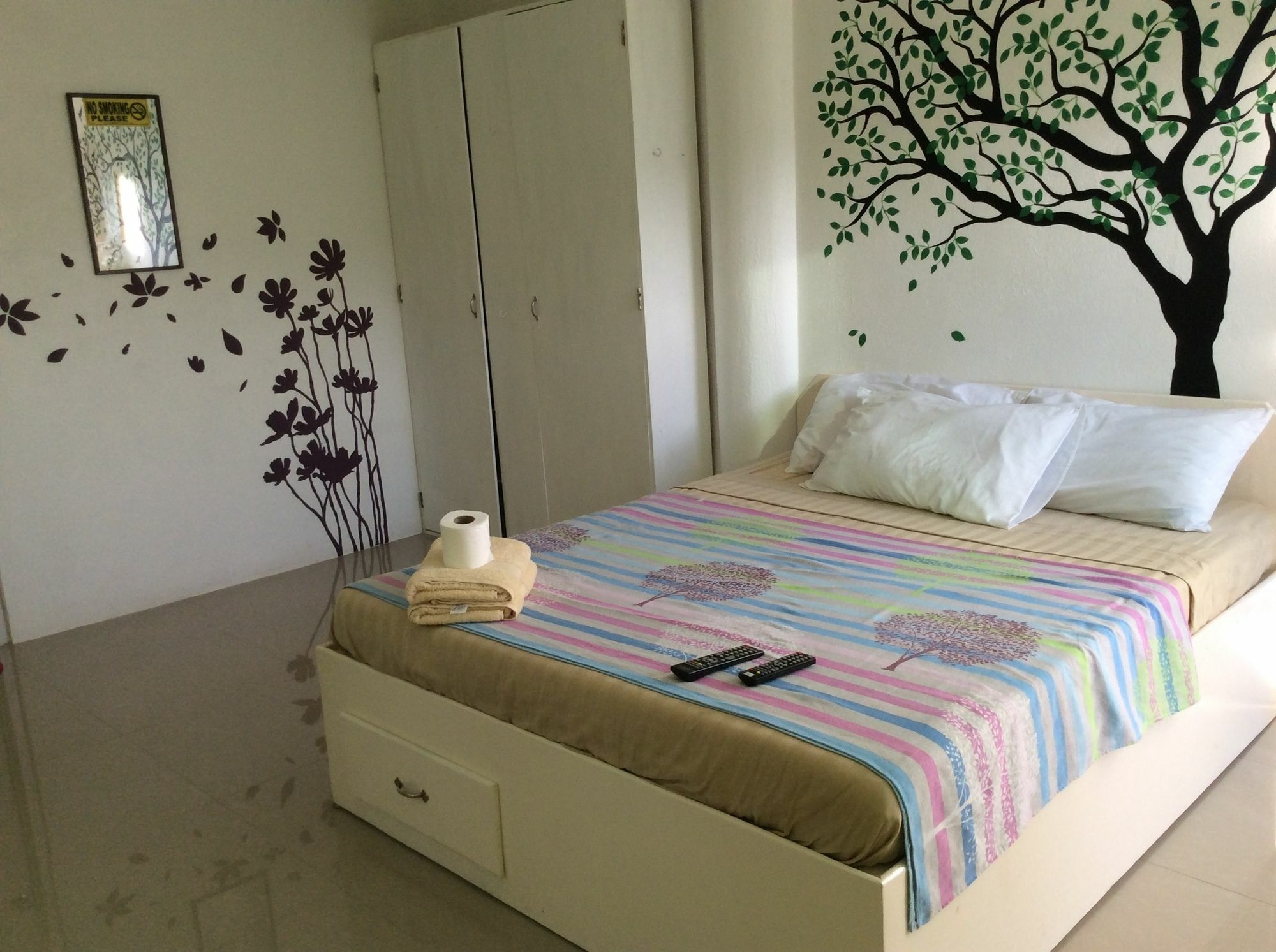 Cronin Residence Resort Oslob Esterno foto